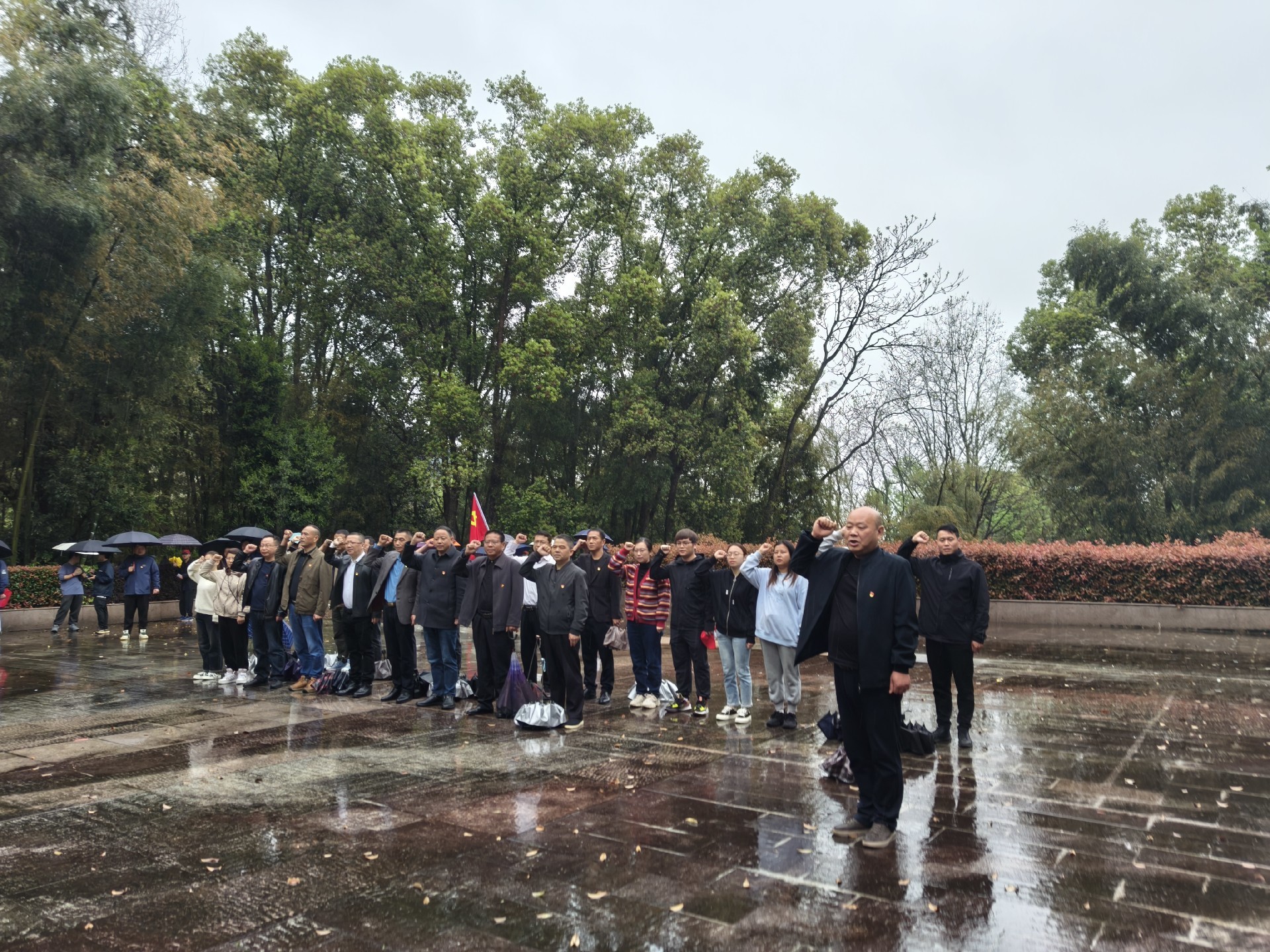 1712024031118294.jpg 1712024031118294.jpg