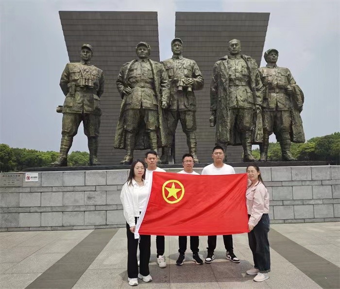 1715136582128591.jpg 1715136582128591.jpg