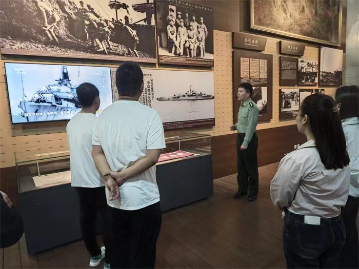 1715136609941407.jpg 1715136609941407.jpg